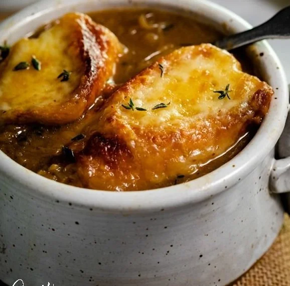 Soupe à l'oignon française